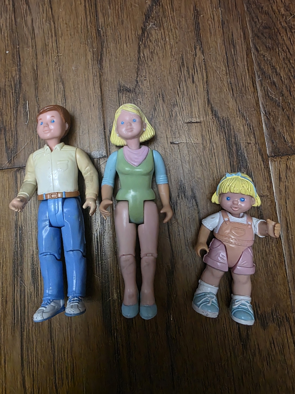 My Loving Dollhouse figurines Mom,Dad,Child